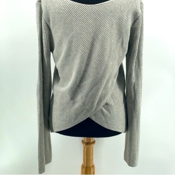 Aritzia Babaton Kitano Sweater sizeM - Picture 2 of 6